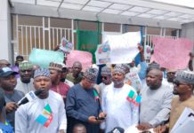 Kaduna APC Primaries Crisis Deepens As Aggrieved Aspirants Stage Protest